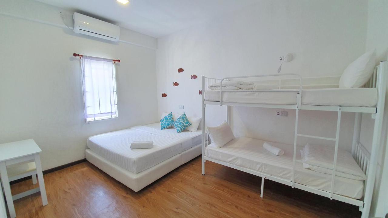 Ocean House Albergue Semporna Exterior foto